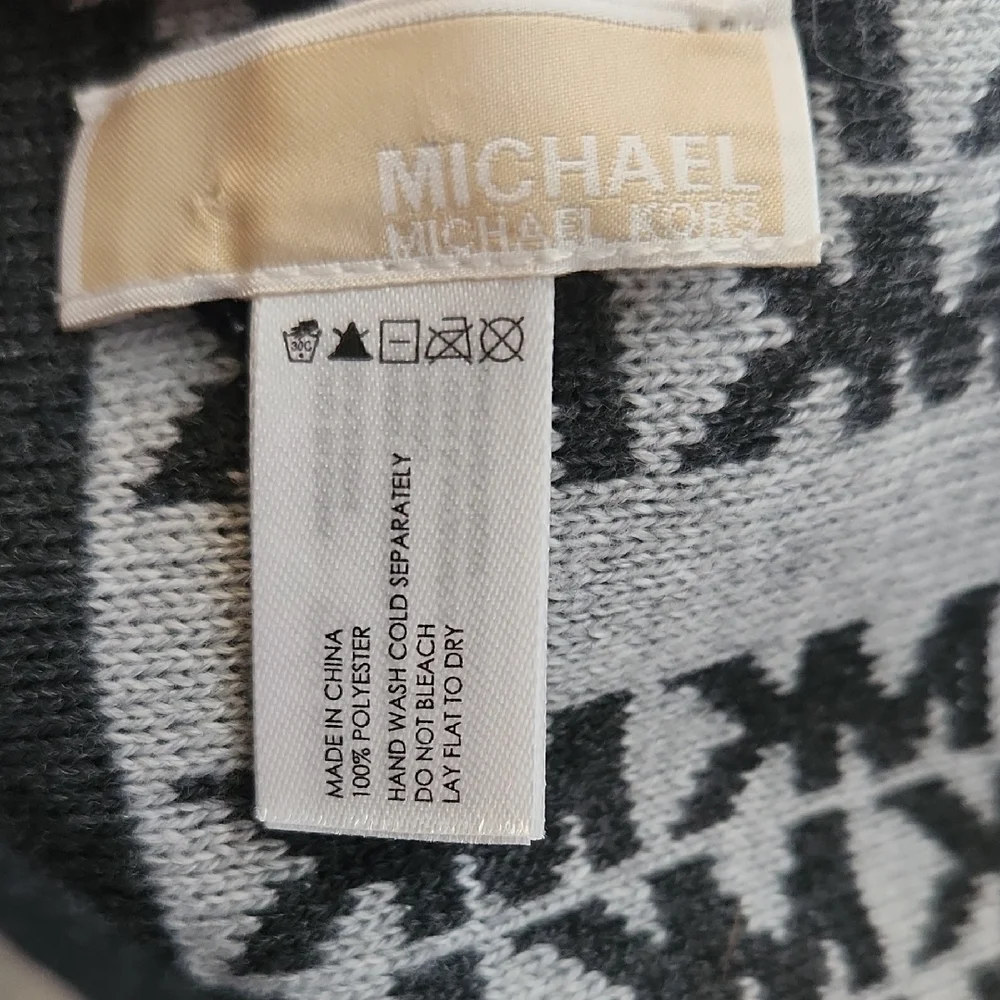 Michael Kors Gray Signature Logo Knit Polyester Scarf